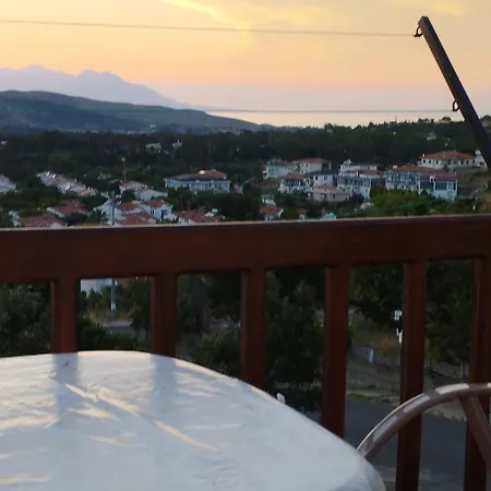 Lily With Amazing View House With Garden Apartment
